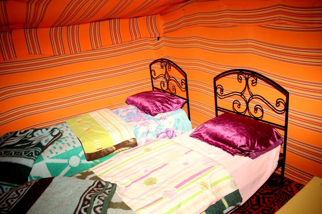 Bivouac Le Petit Prince Merzouga Esterno foto