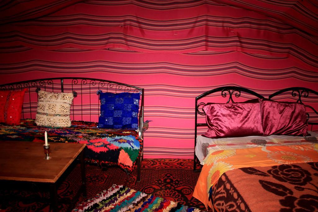 Bivouac Le Petit Prince Merzouga Esterno foto