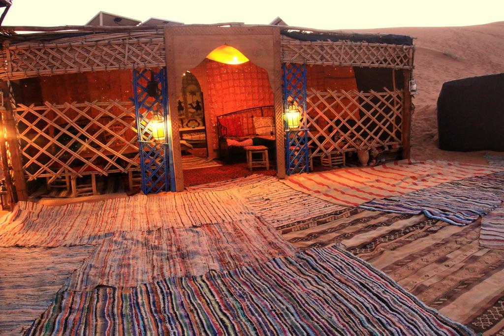 Bivouac Le Petit Prince Merzouga Esterno foto