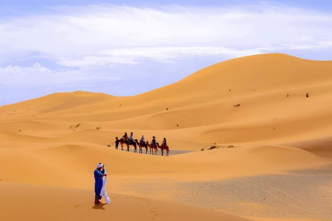 Bivouac Le Petit Prince Merzouga Esterno foto